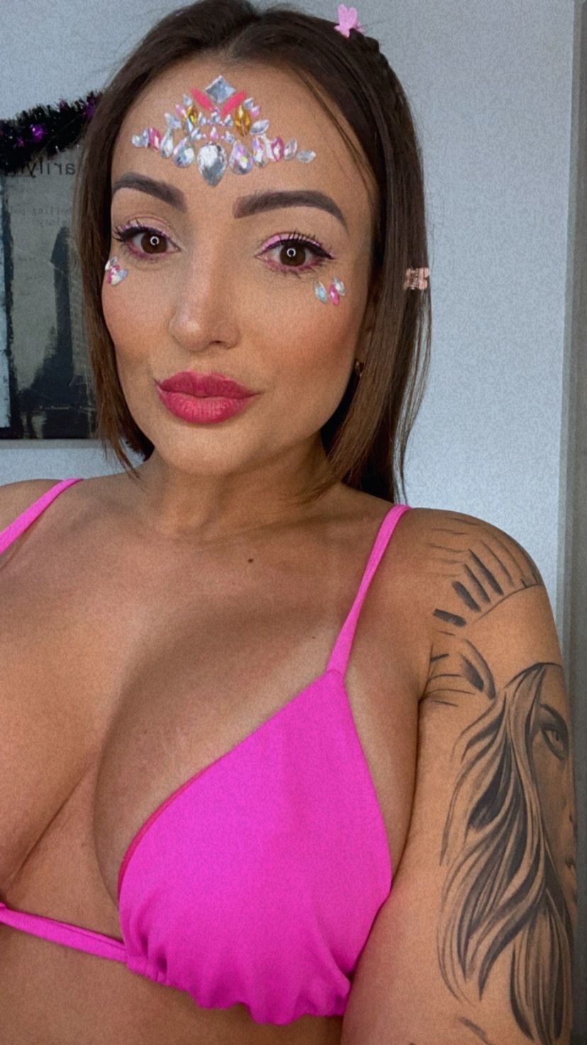 4uhotmichelle26