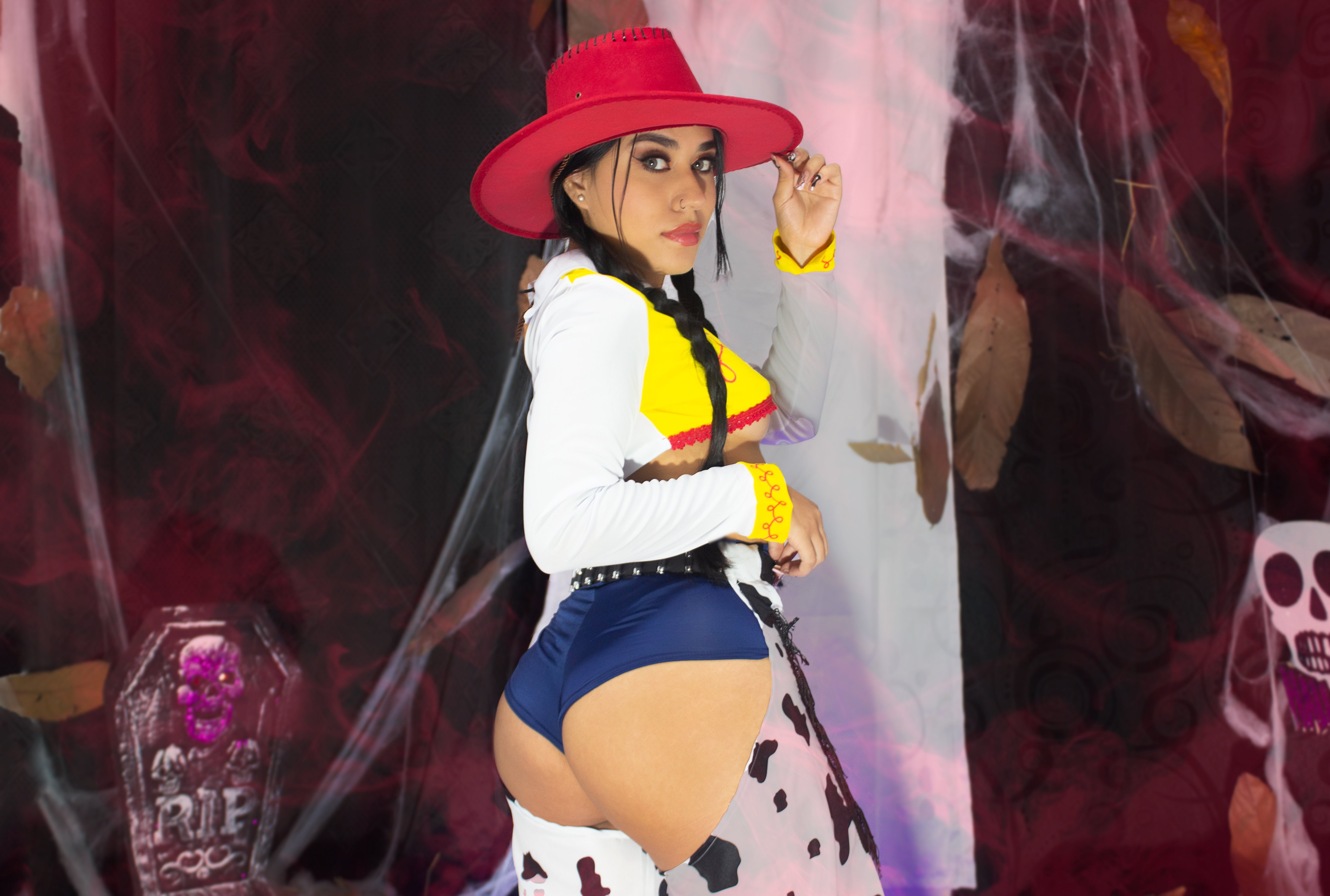AbrilNaughty