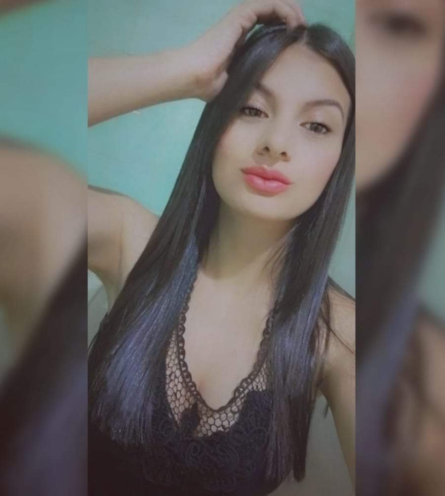 Abril_Foxxx_Squirt
