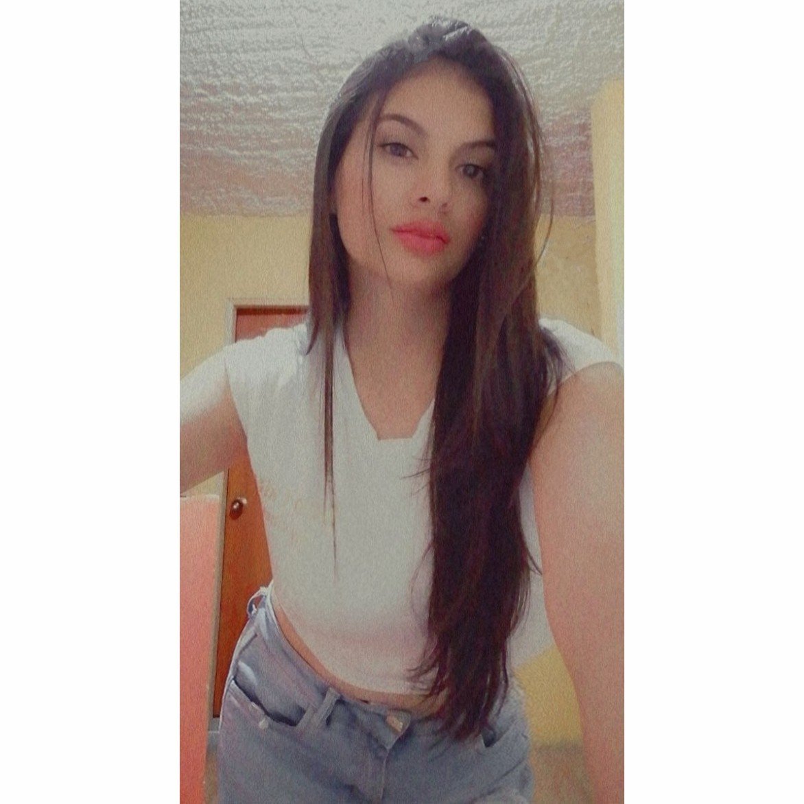 Abril_Foxxx_Squirt