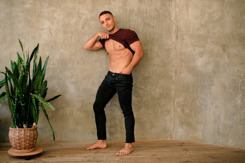 Adam_hot