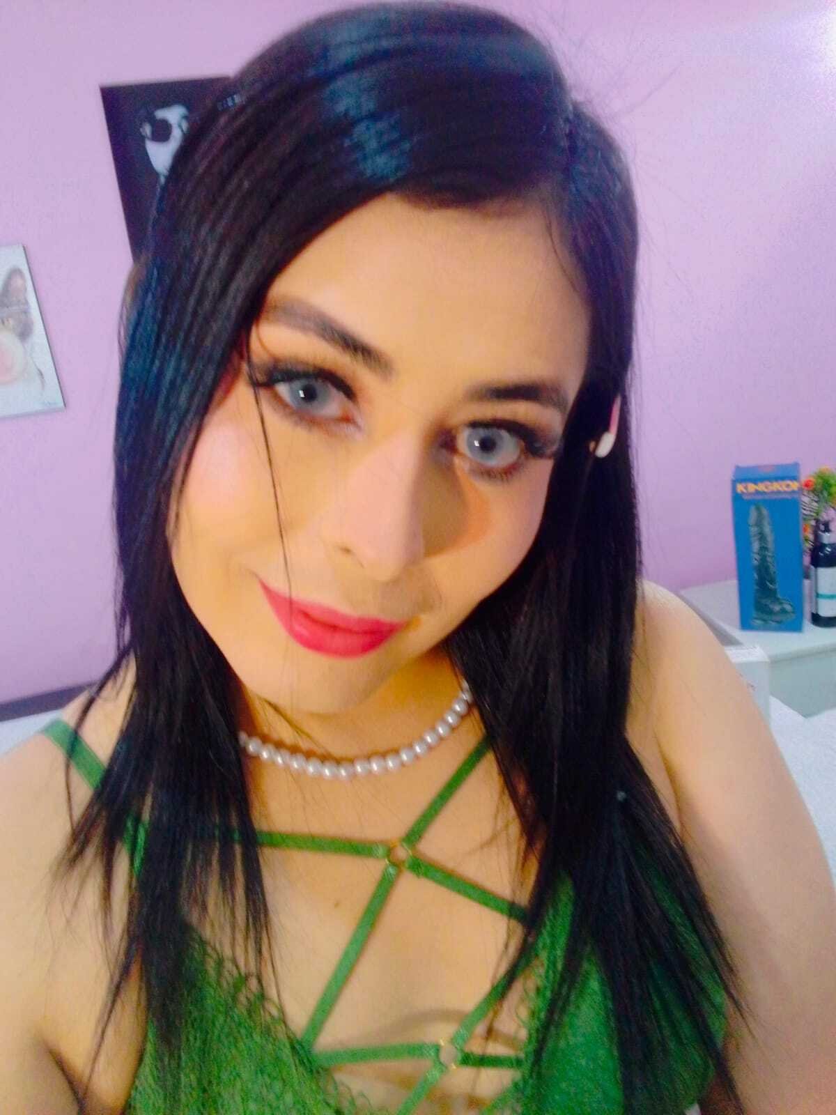 AdaraaCox