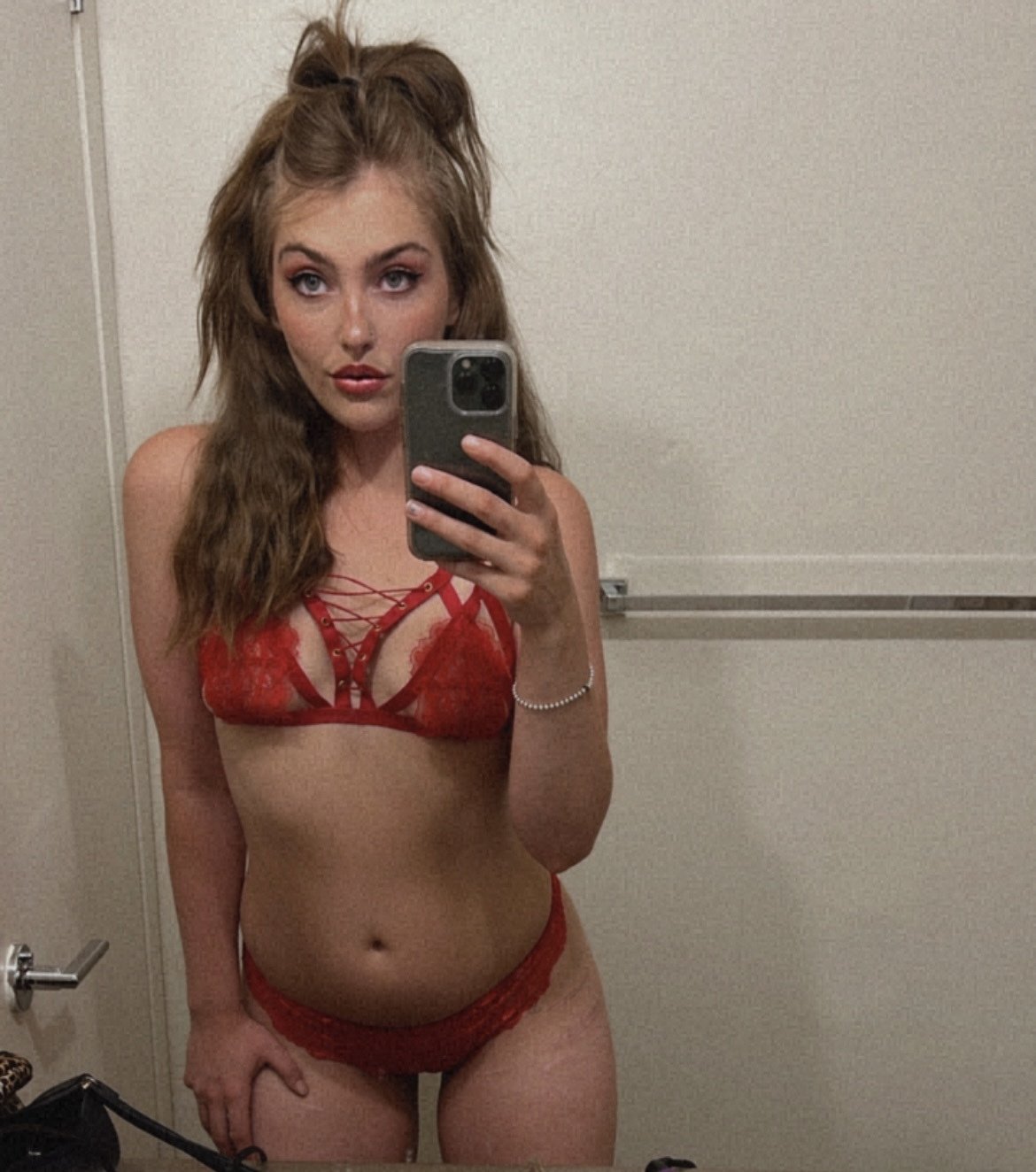 alexmariexoxo from Jerkmate