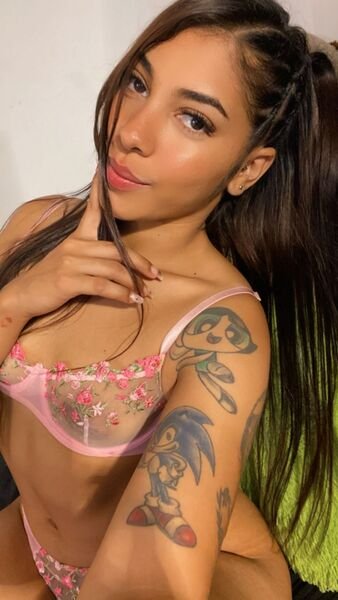 AlexandraAnistonss