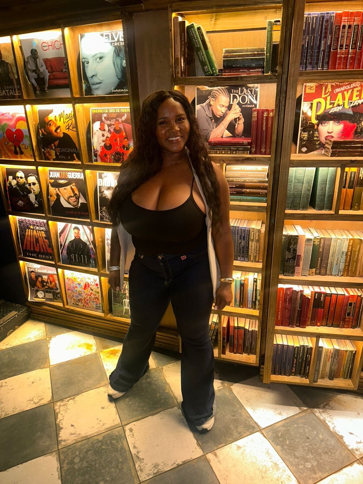 aliciamilf from Jerkmate