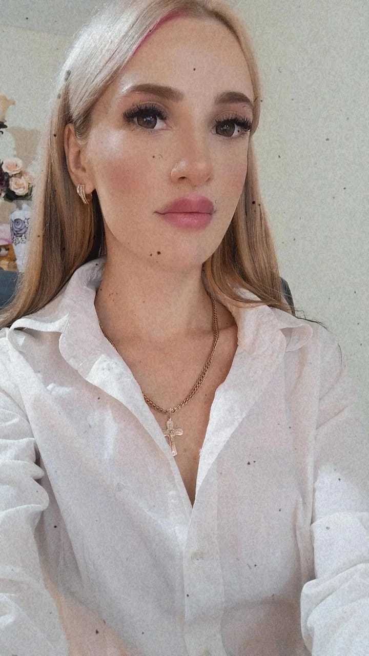 alienanna18 from Jerkmate