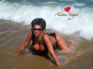 alinaangel from Jerkmate
