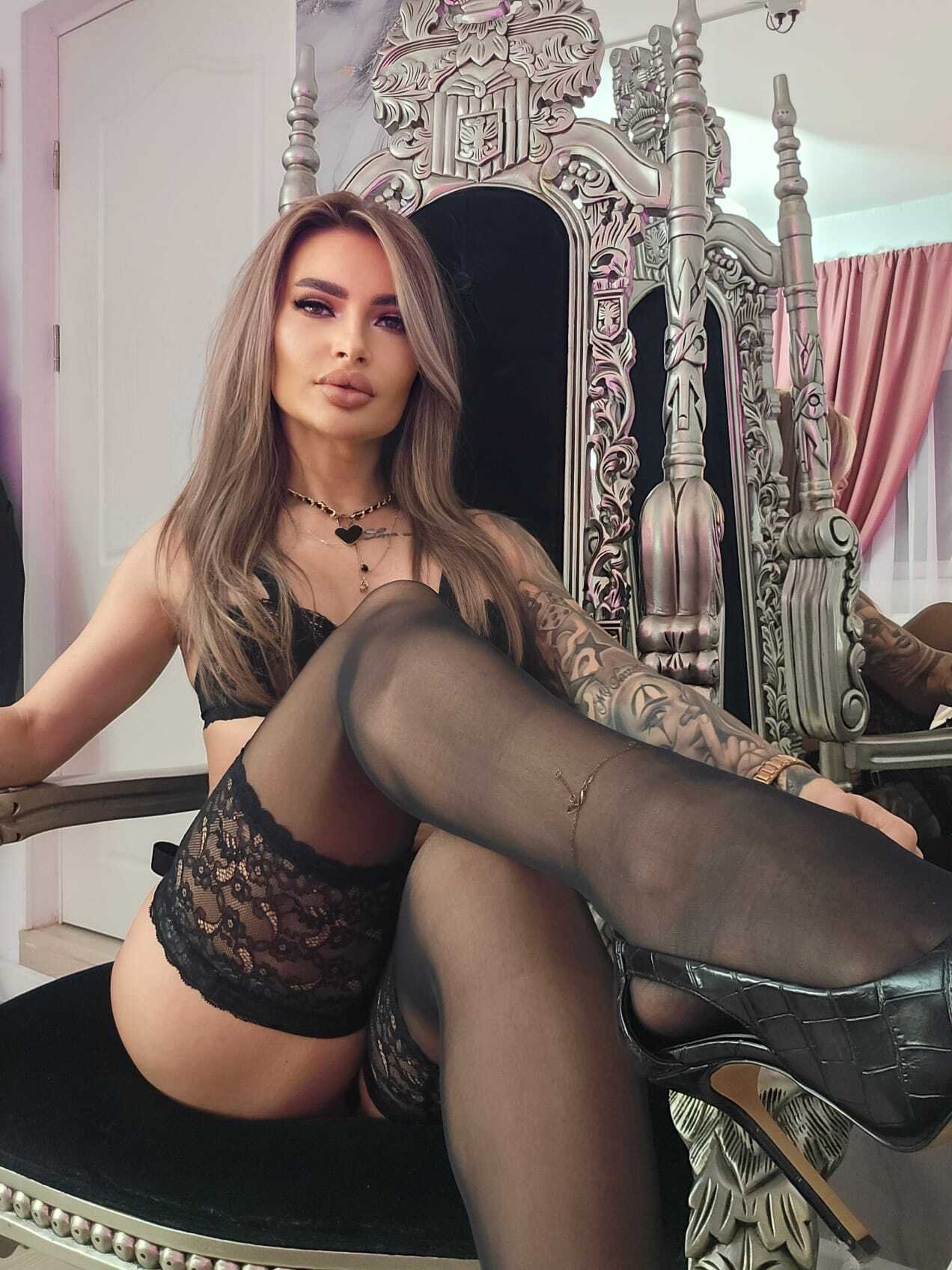 AmiraBelle