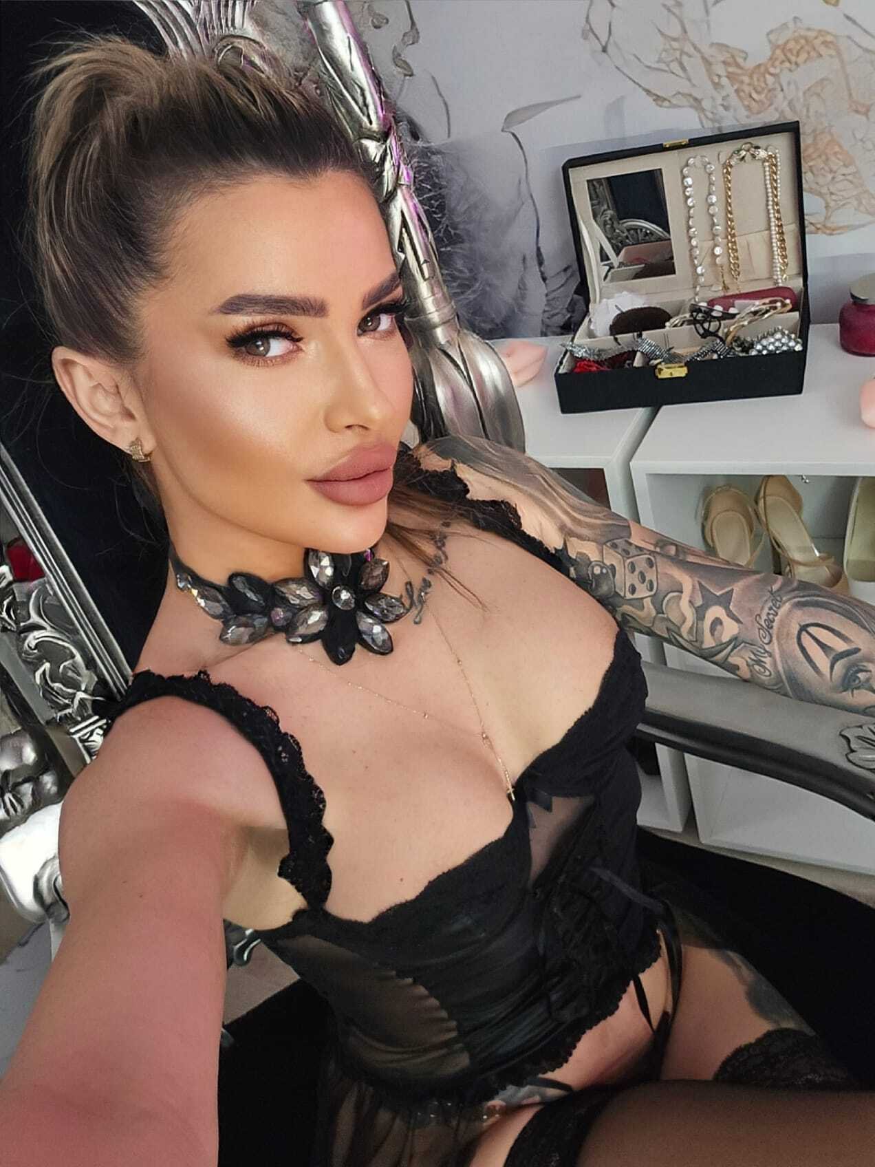 AmiraBelle