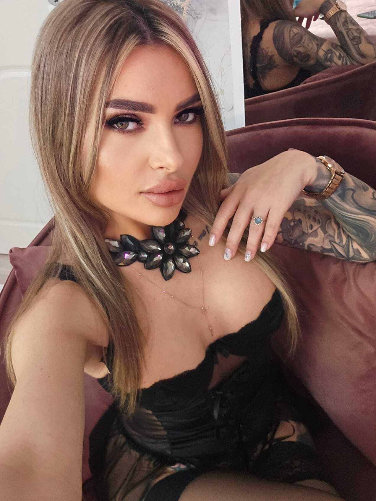 AmiraBelle