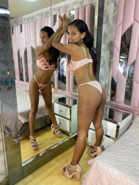 AmiraJordan18