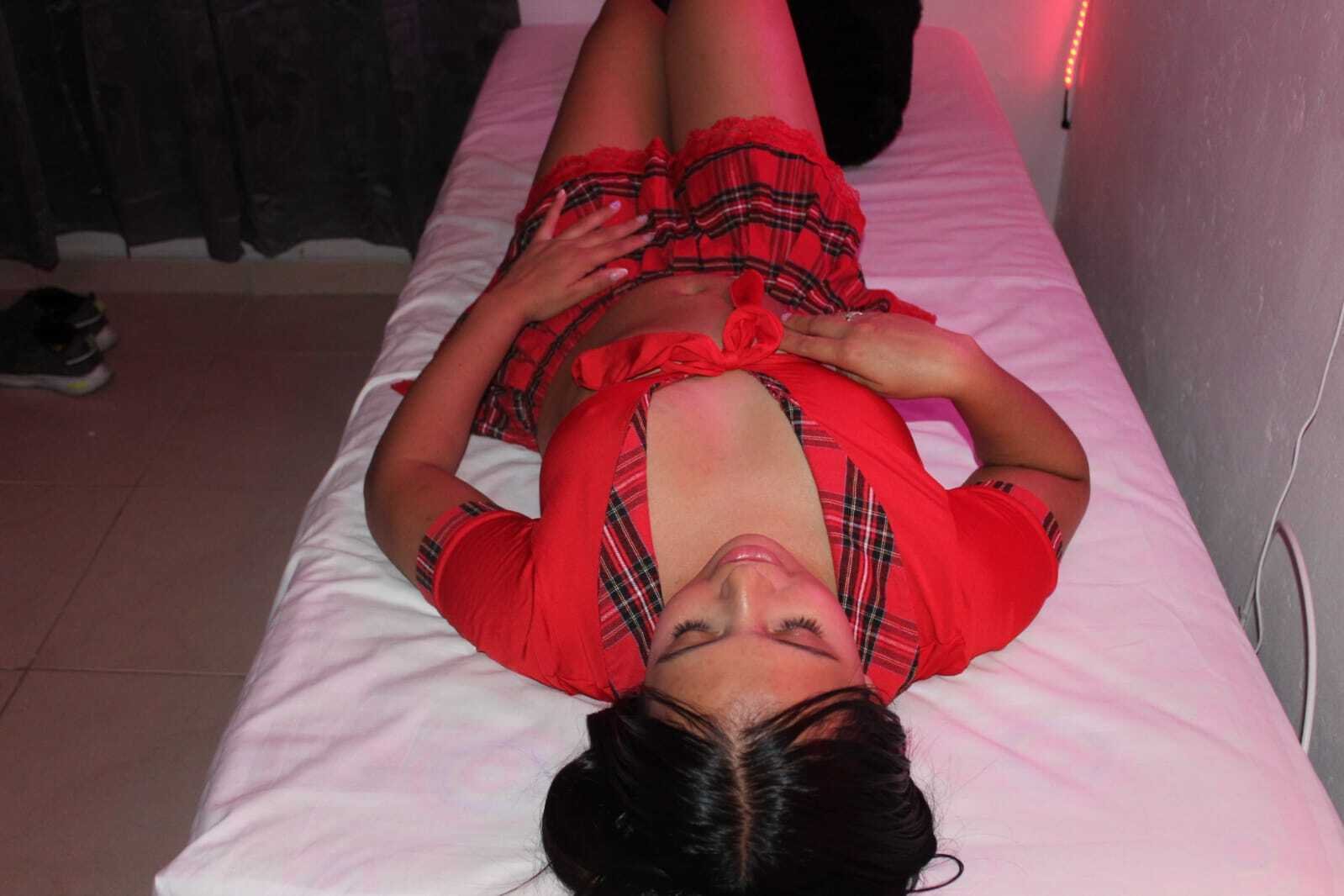 Amy_Hills18