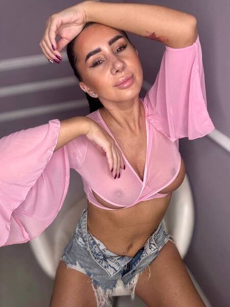 AnnaRhodes