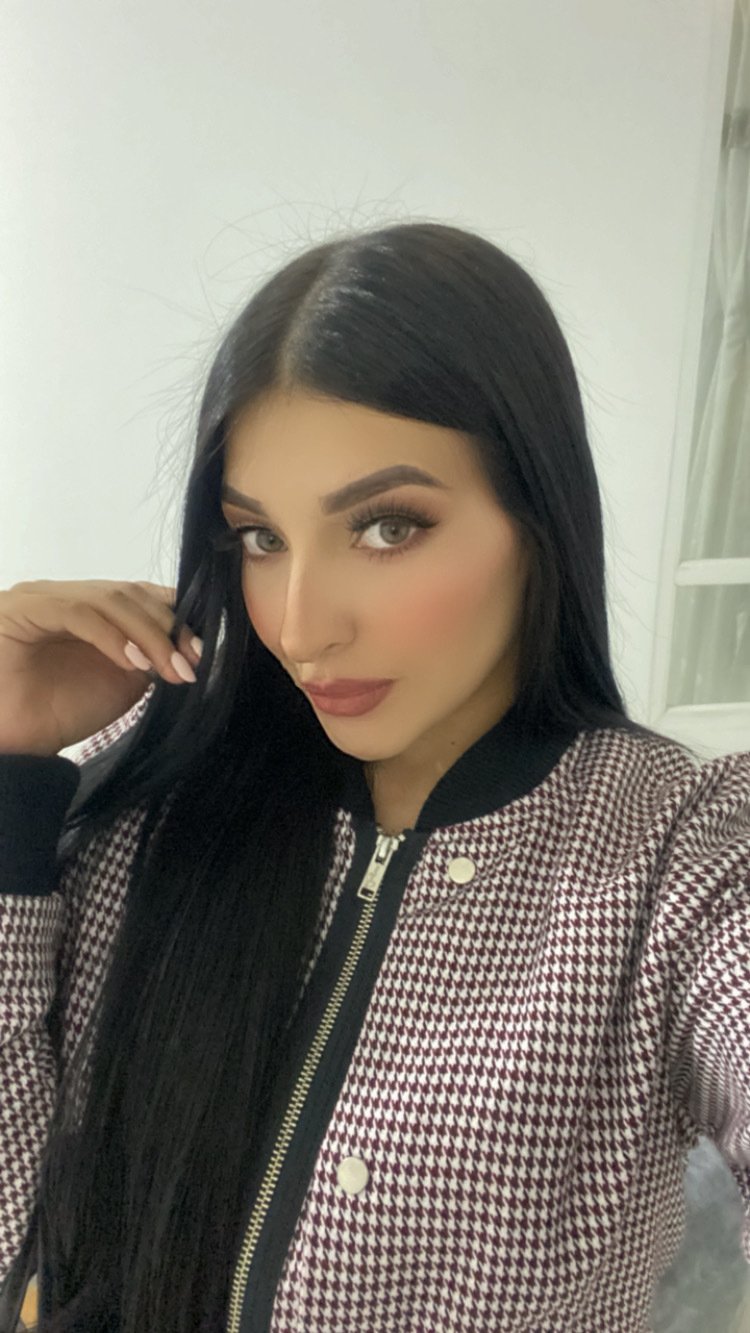 ArianaCortes