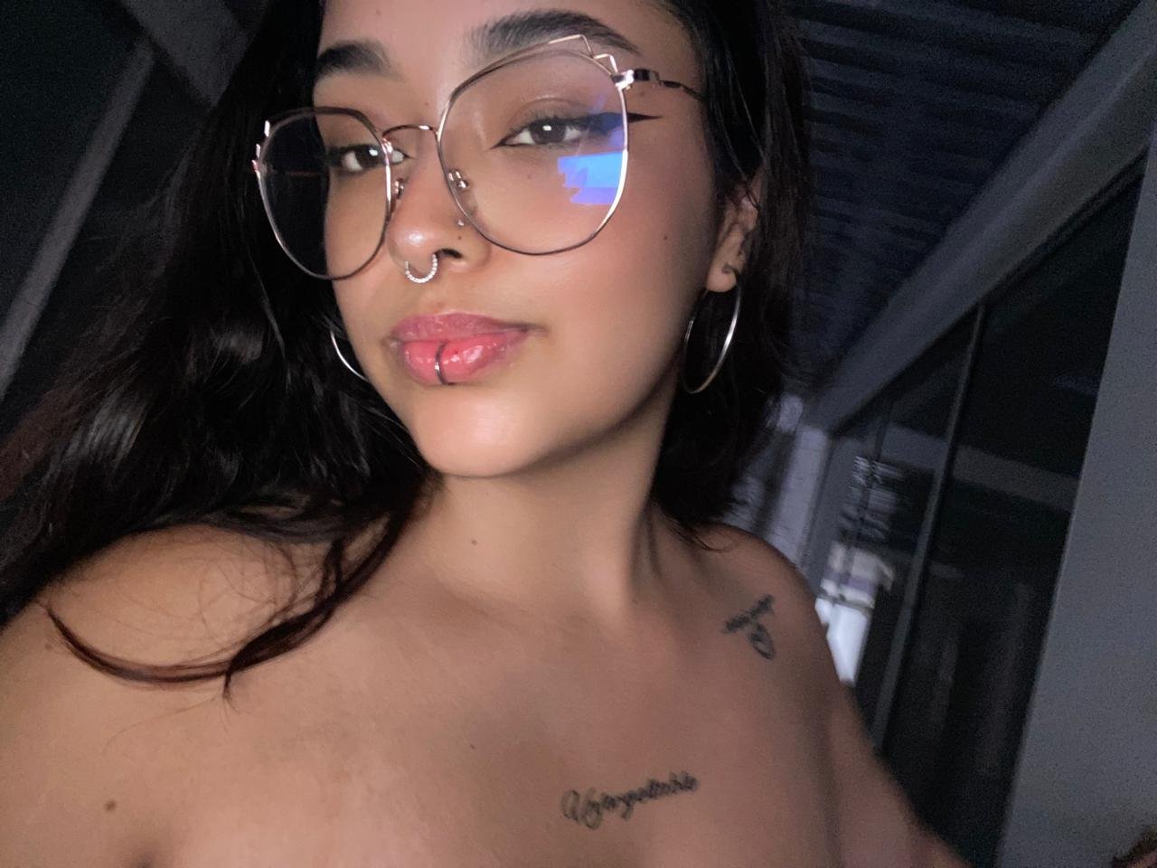 Ariana_Piercee