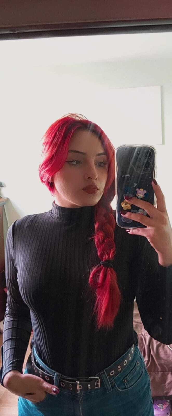 ArianaaVelvet