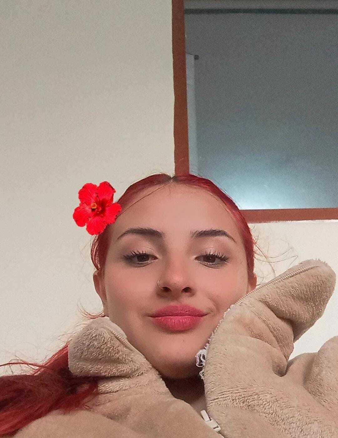 ArianaaVelvet