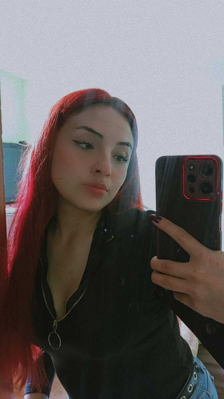 ArianaaVelvet