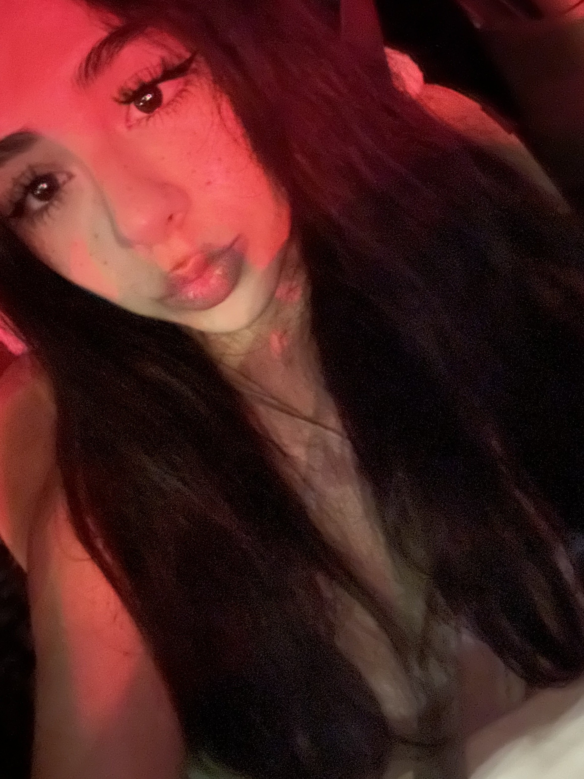 arianababyxo from Jerkmate