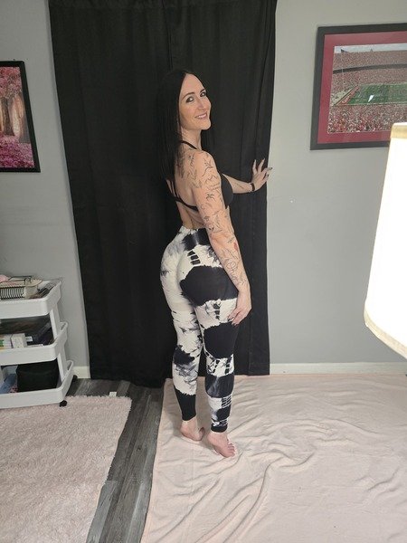 ariannamae18 from Jerkmate