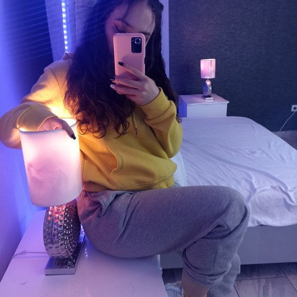 Ariianamore