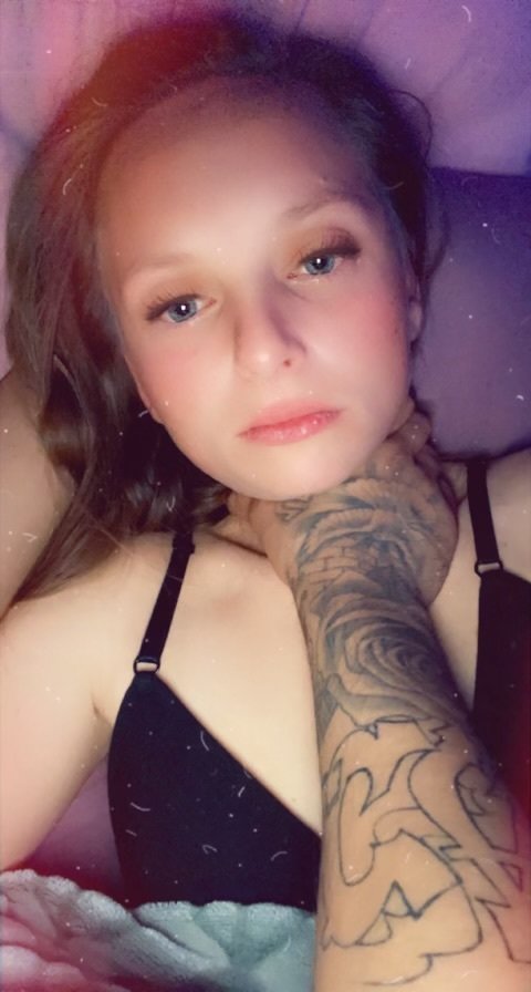 Ashley699