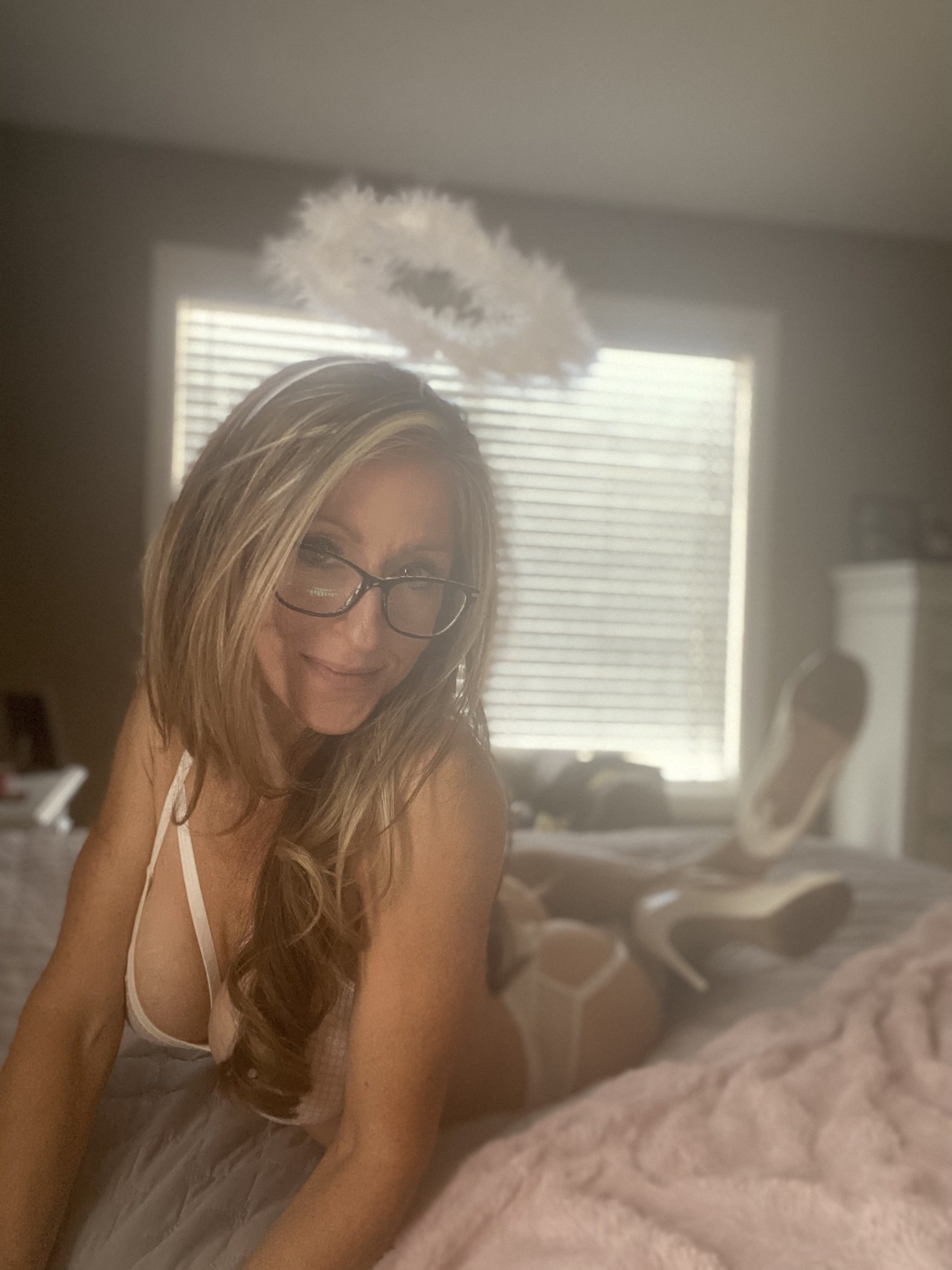 Ava_Asher
