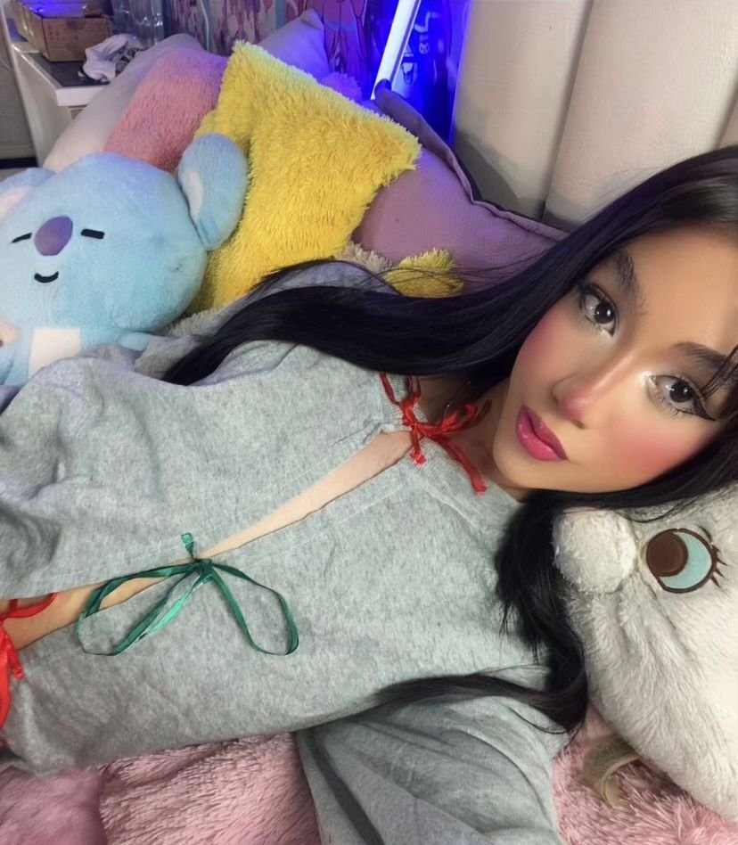 babiialiss from Jerkmate