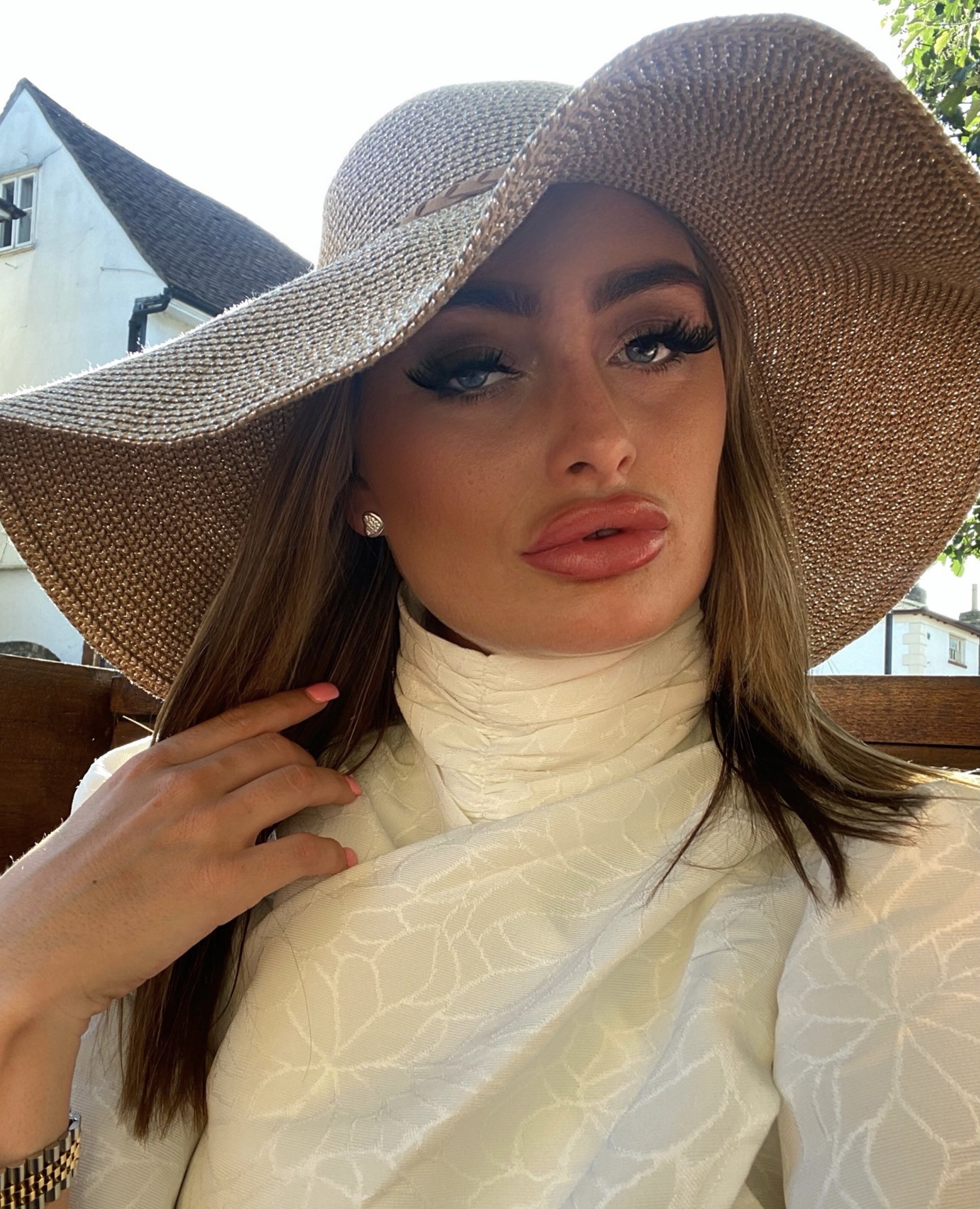 BellaSuarezUK