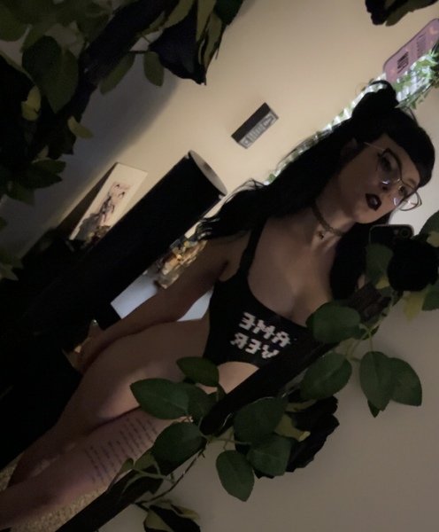 BettiePainXO