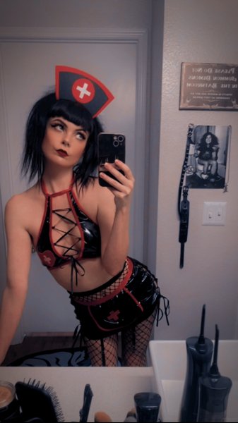BettiePainXO