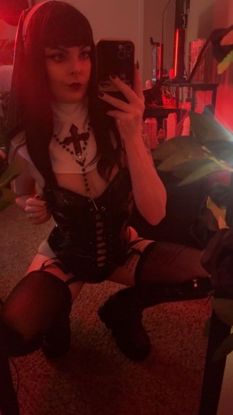 BettiePainXO