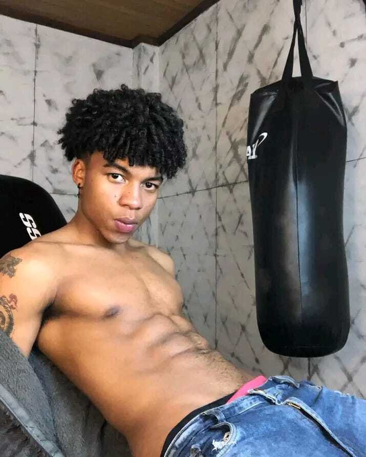 Black_tentationx