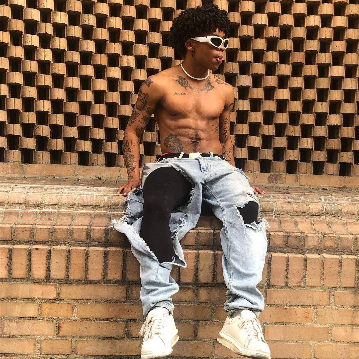 Black_tentationx