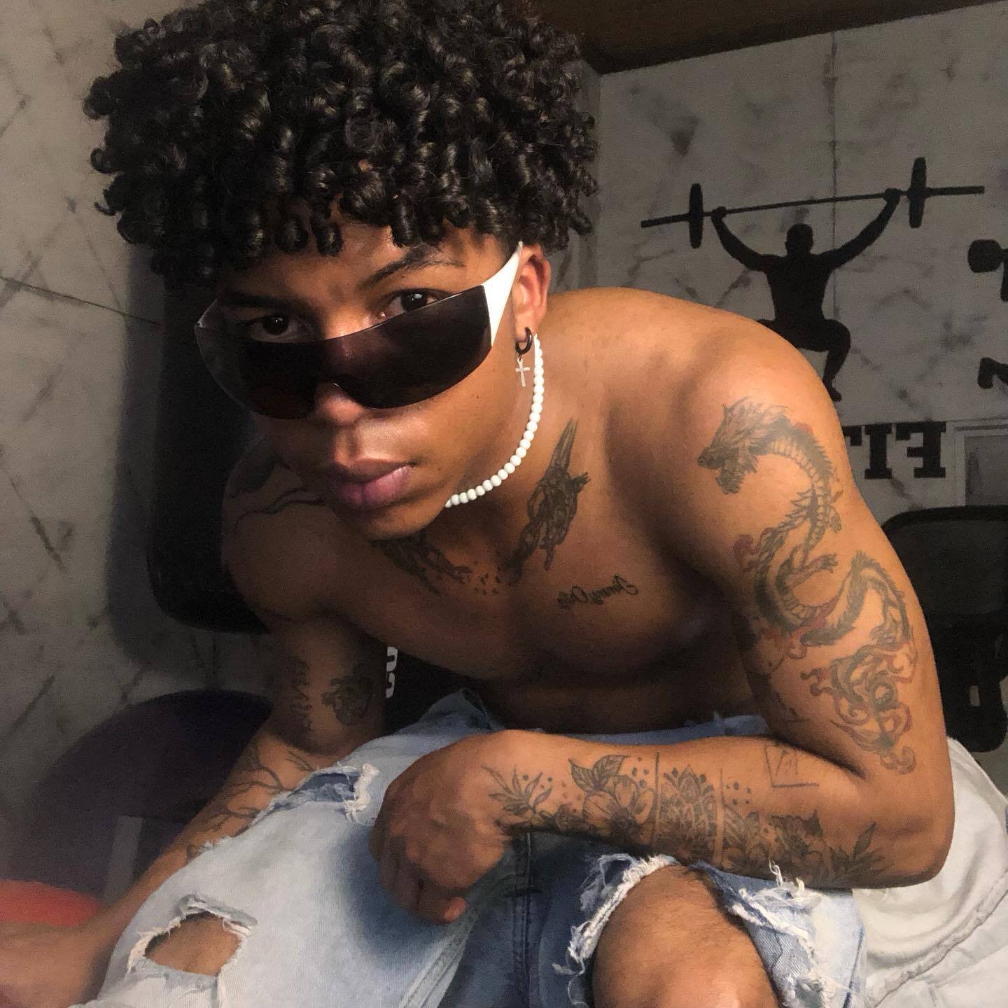 Black_tentationx