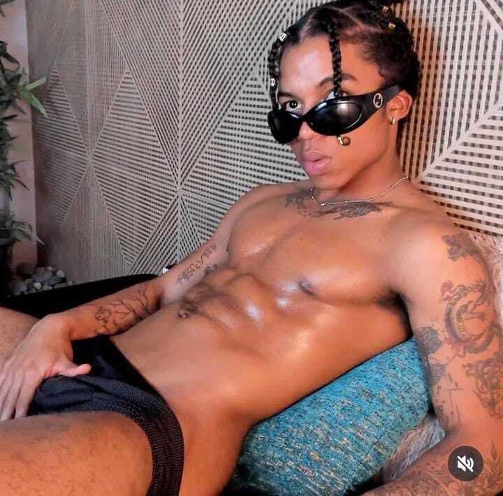 Black_tentationx