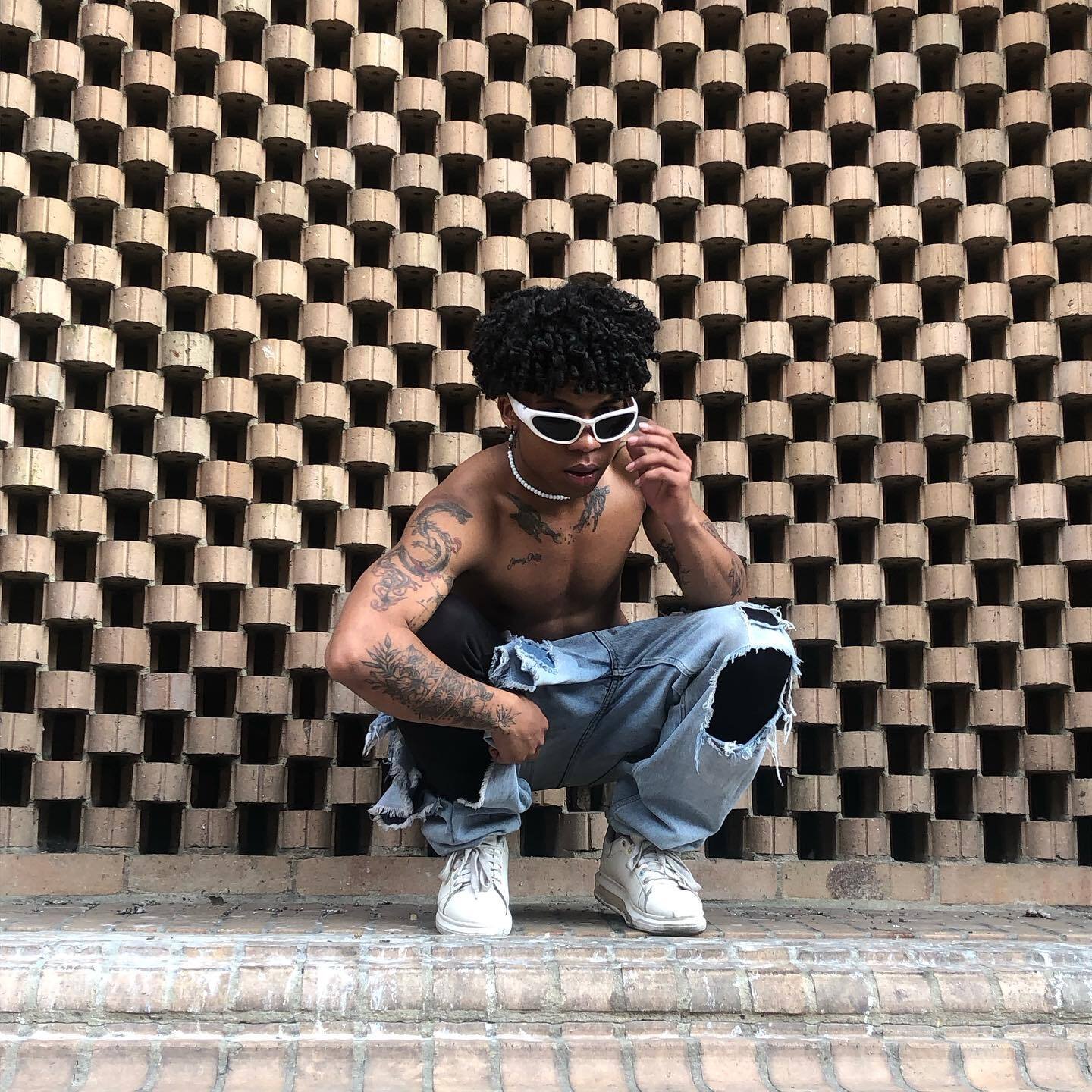 Black_tentationx