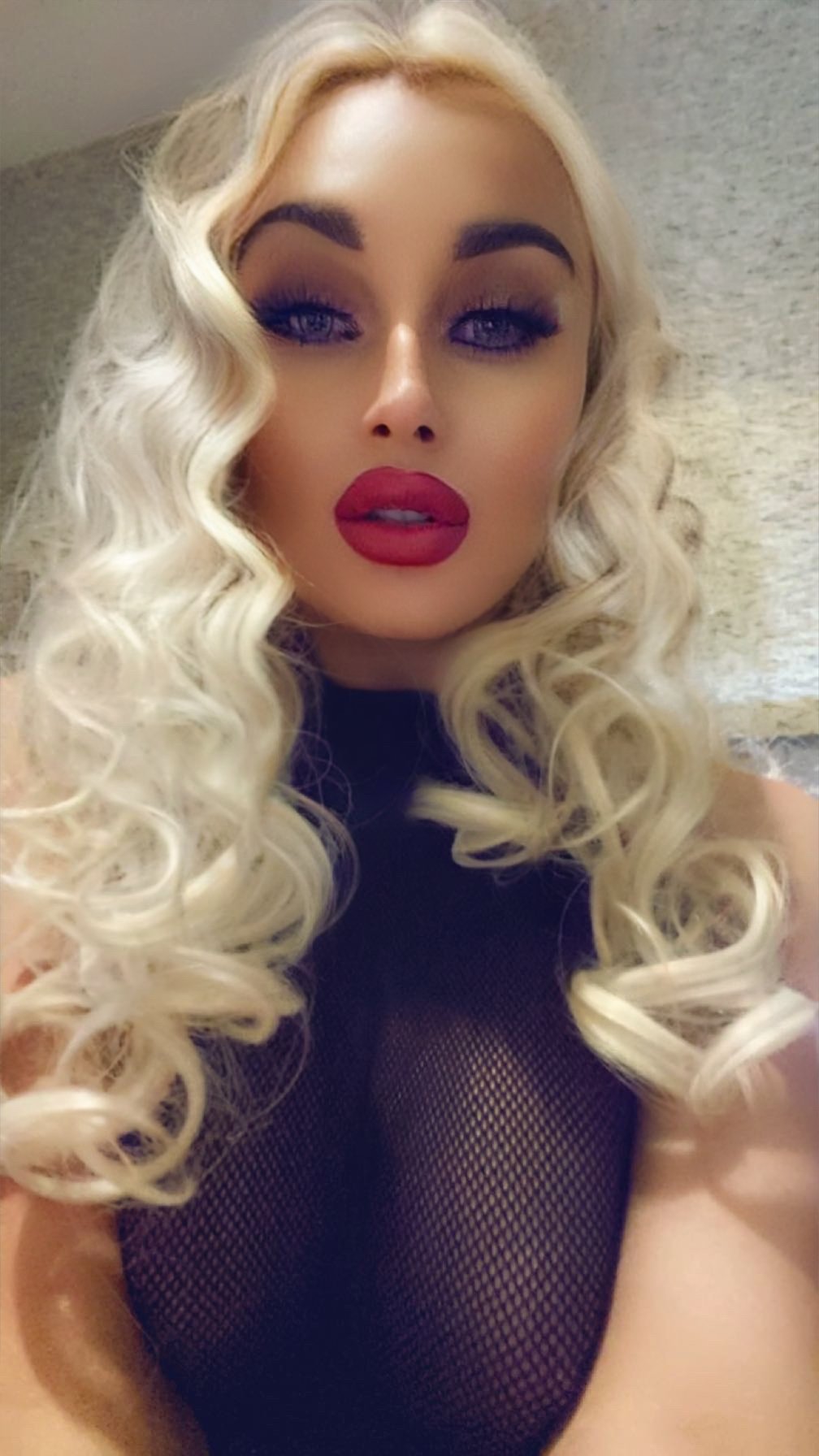BlondieBarbieBabe