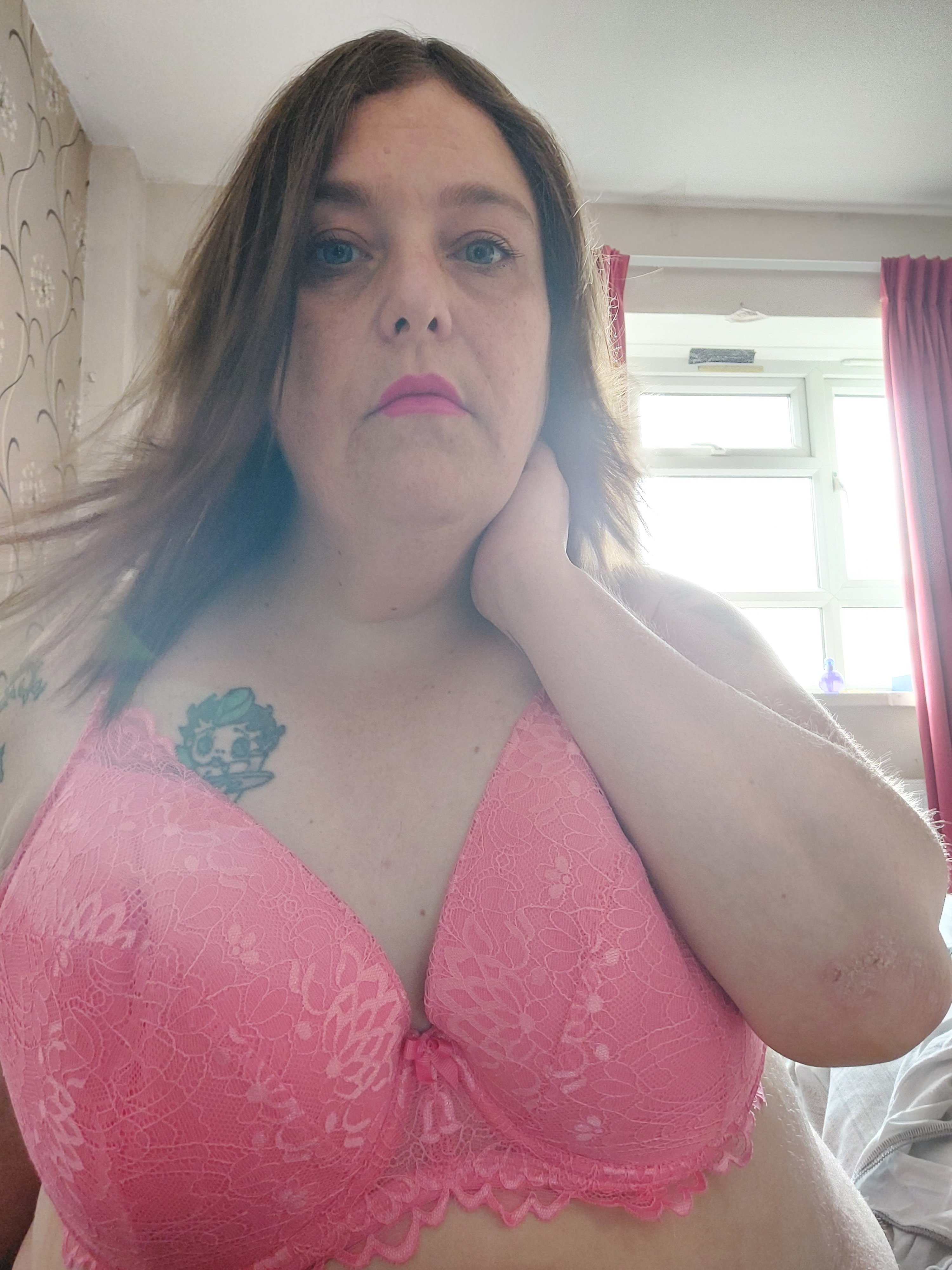 britishcourtneymilf from Jerkmate