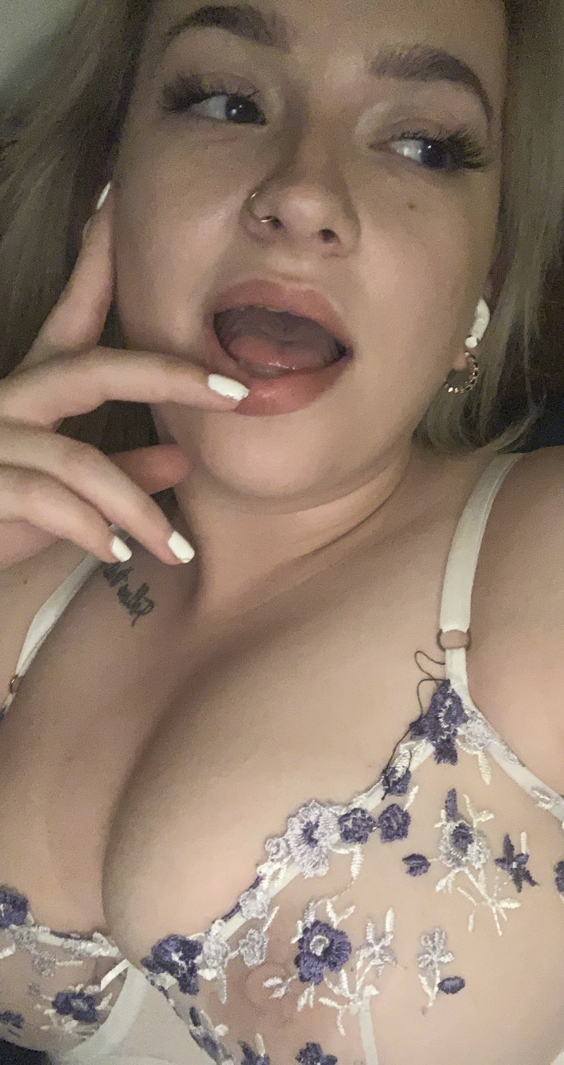 britishmisspoppy from Jerkmate