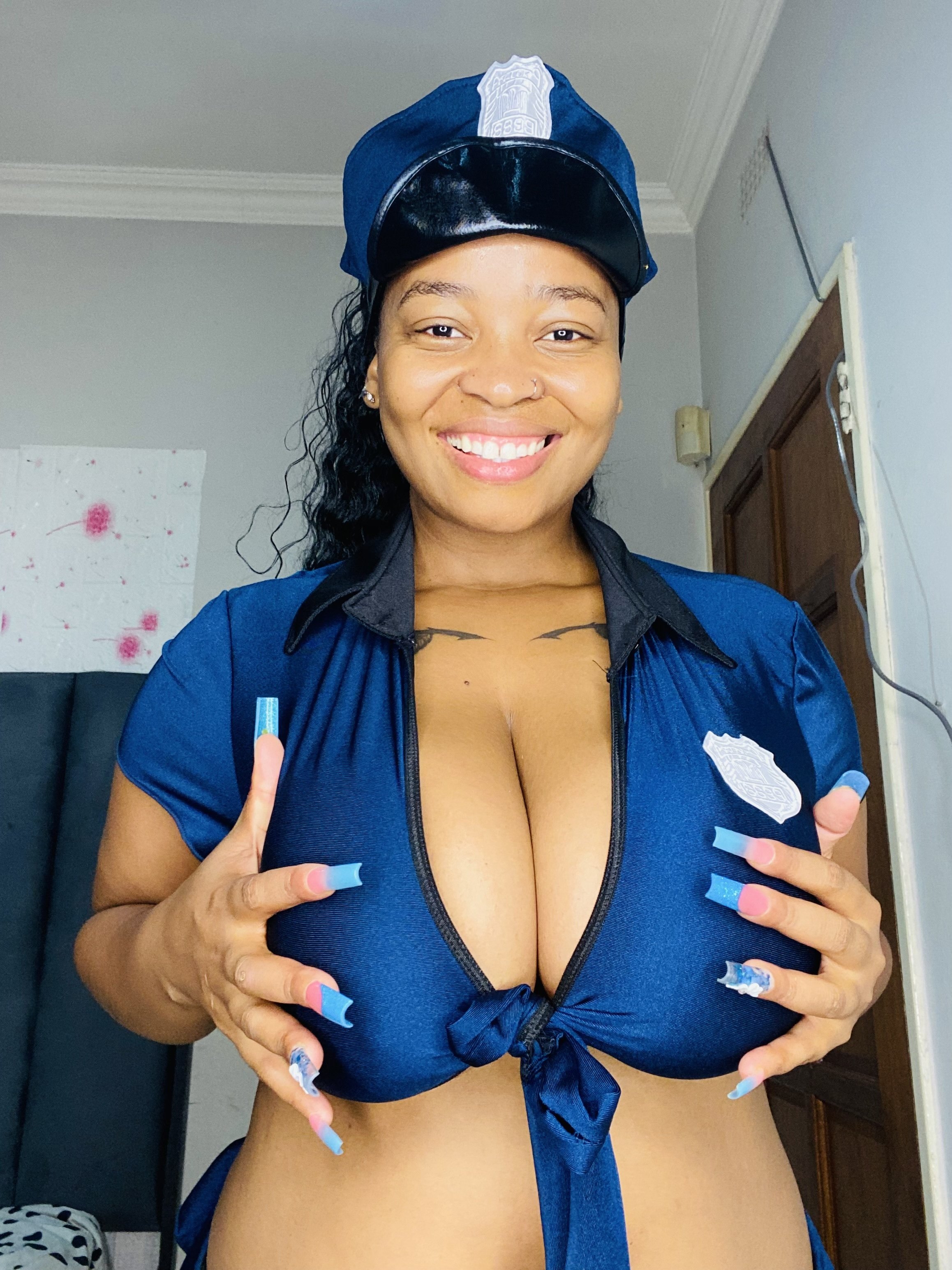 busty2580 from Jerkmate