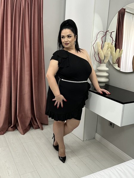 BustyRubi
