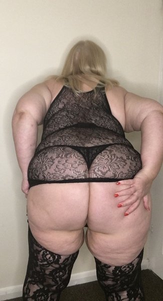 Busty_Madeline
