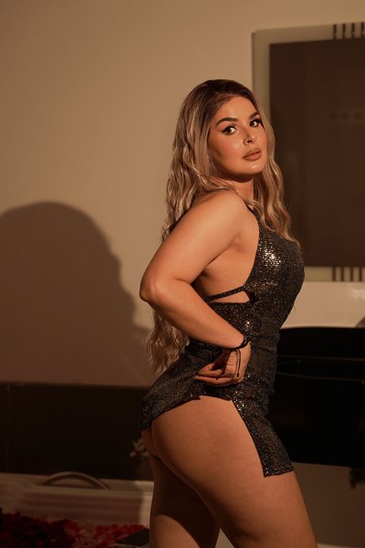 carlaalvarez from Jerkmate
