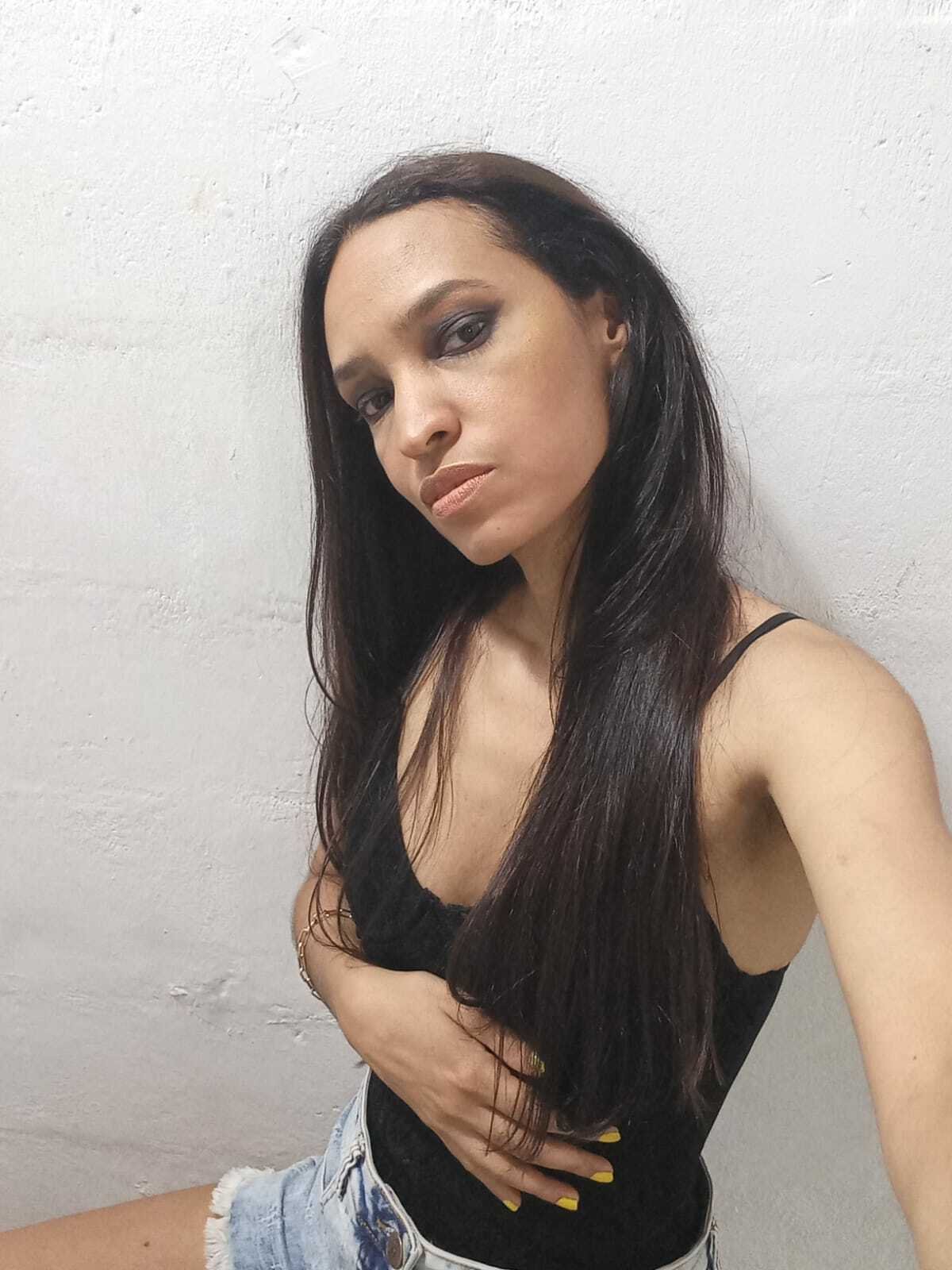 CarolineBasset