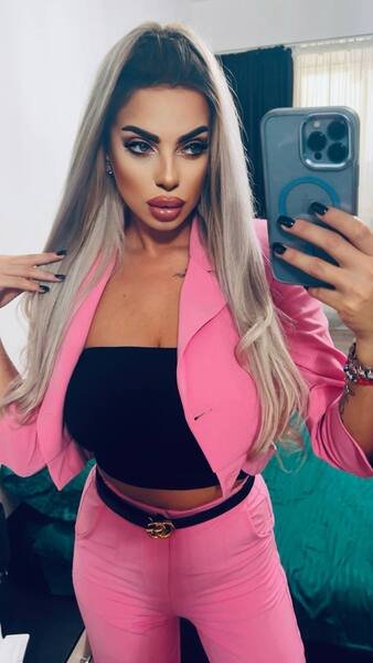 Cassie_Lopez