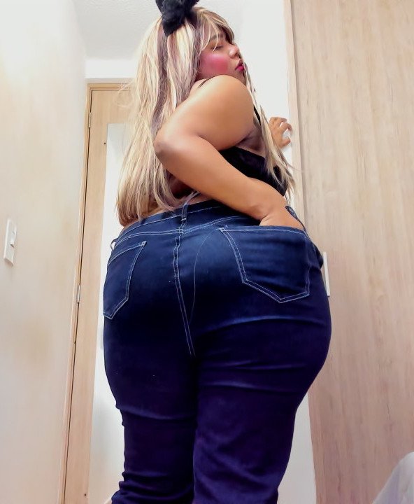 Chloelarah