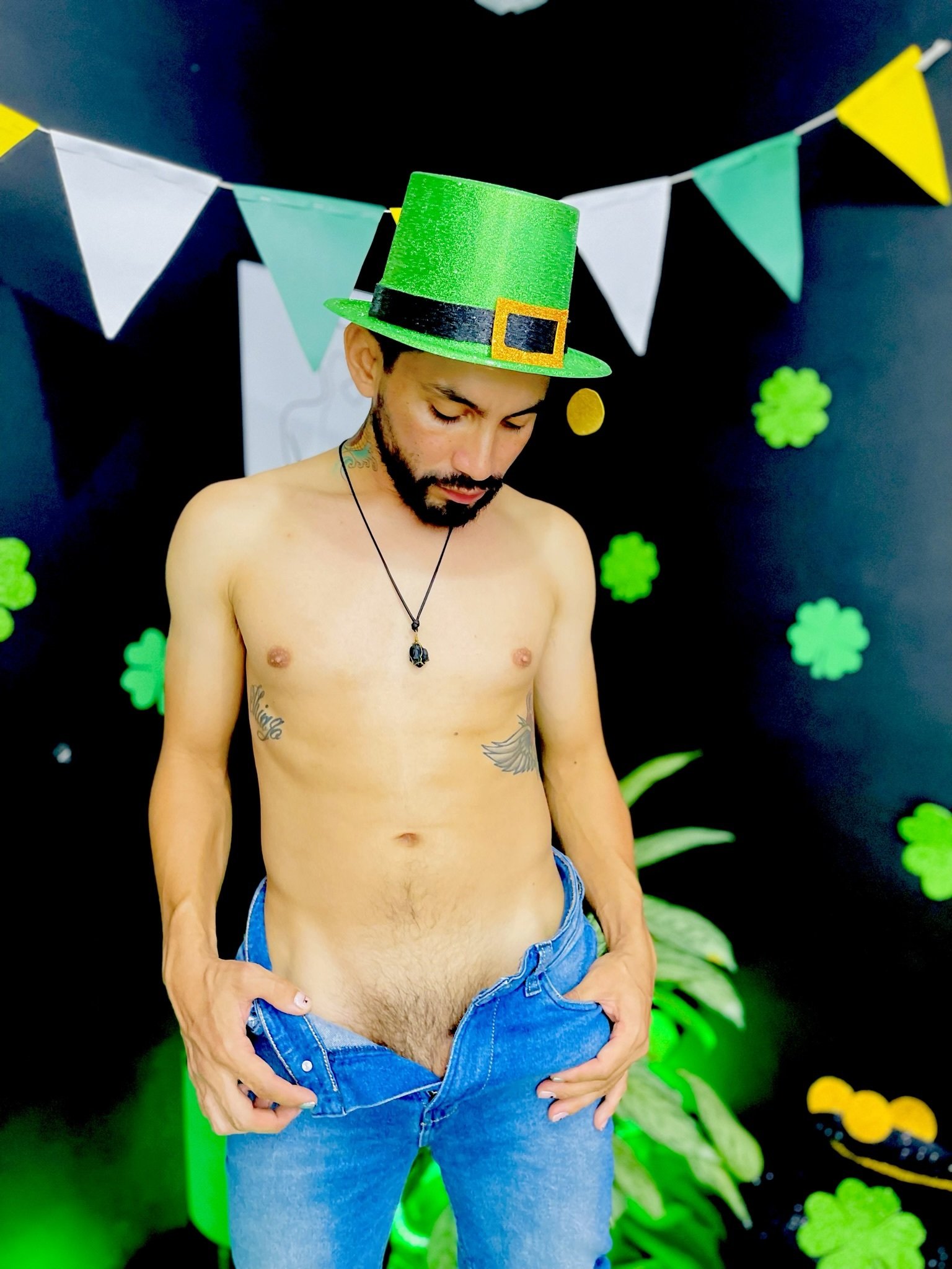 Chris_BigDickxxx