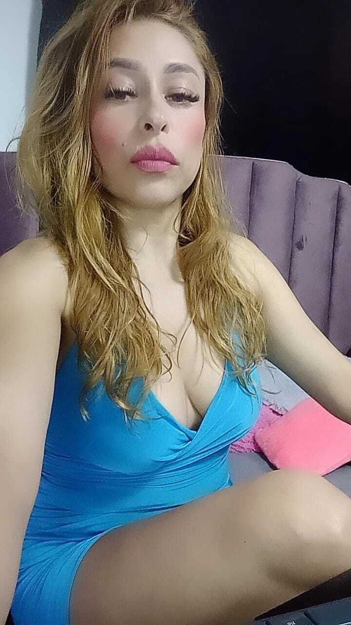 CoralSexy4812