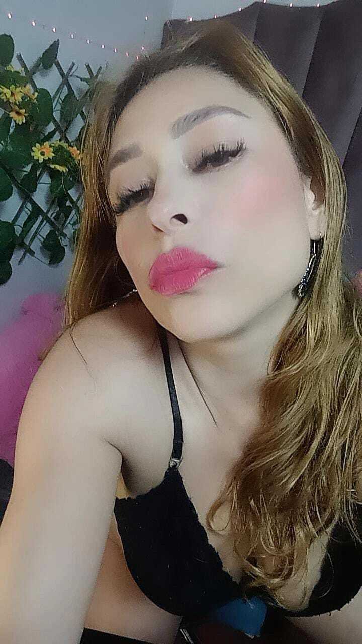 CoralSexy4812